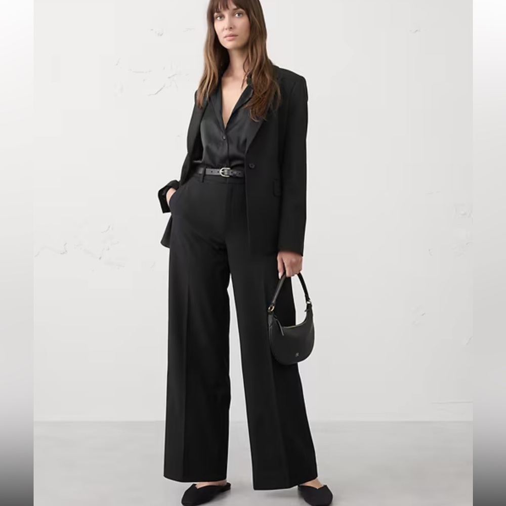 Banana Republic Wide-Leg High-Rise Sculpted Trouser